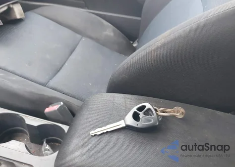 2010 Scion Tc z USA, uszkodzony, nr VIN JTKDE3B71A0317553